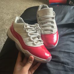 Jordan 11 Cherry
