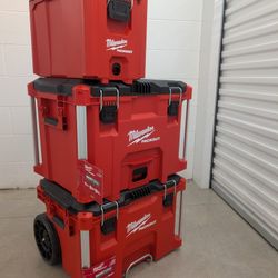 Milwaukee PACKOUT 3-Piece Rolling Stack Combo