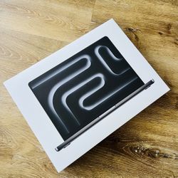 MacBook Pro 14-inch M5 chip 16GB Memory 1TB SSD Space Black