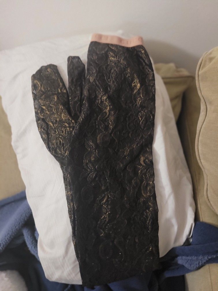 Gucci Stalkings MUST GO TODAY!!!!!