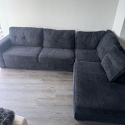 Flash Sale! Couch 