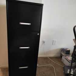 4-drawer, 18" Deep File Cabinet 