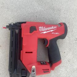 Milwaukee M12 FUEL 12-Volt Lithium-Ion Brushless Cordless 18-Gauge 1-1/2 in. Compact Brad Nailer (Tool Only)