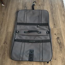 NEW Samsonite folding travel bag