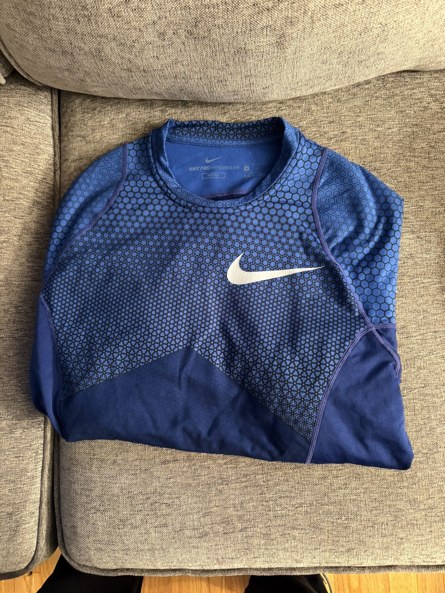 Nike Pro Cold Gear Size Medium 