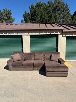 Delivery! Massive Comfortable Sectional Sofa