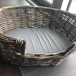 Cat / small dog basket 🧺