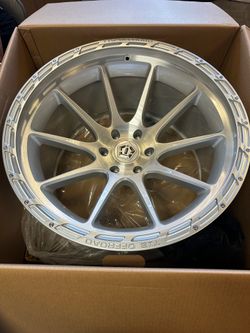 6x139 or 6x135 22x10 or 22x12 tis off-road wheels