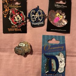 Disney collector pins