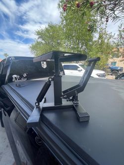 Motorcycle adjustable stand