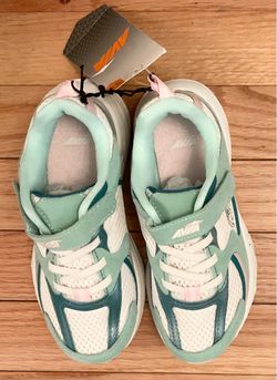 Girls new Avia shoes-size 12