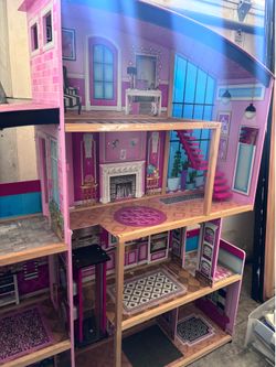 BIG BARBIE DREAM HOUSE