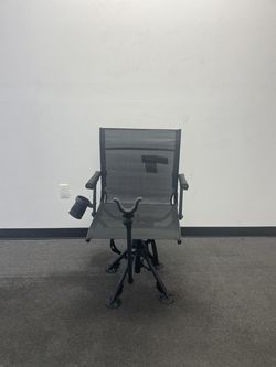 NEW 360° Swivel Hunting Blind Chair w/ Adjustable Gun Rest & Cup Holder