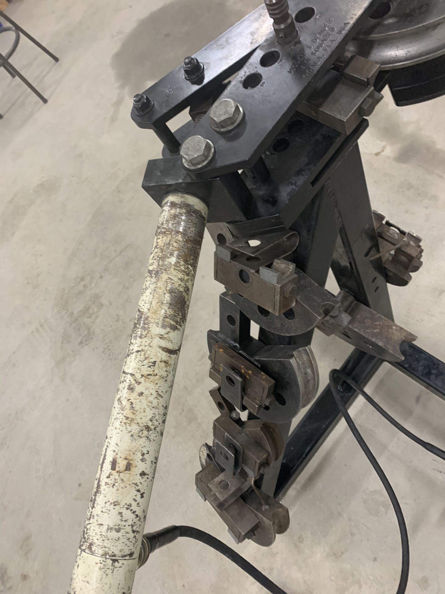 JD squared model 3 air over hydraulic tube bender for Sale in Snohomish