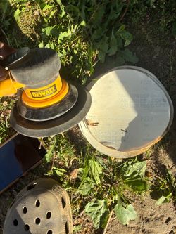 Orbital DeWalt pneumatic sander