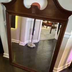 Ethan Allen Queen Anne Style Mirror