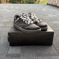 Men’s Nike Travis Scott Jordan Low