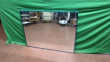 Heavy Commercial grade mirror with mounting plate