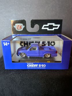 M2 Machines Die Cast Purple Chevrolet S-10