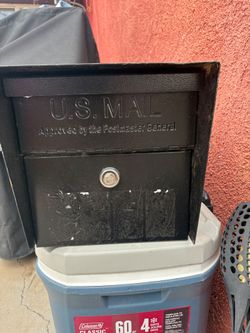 Locked mailbox