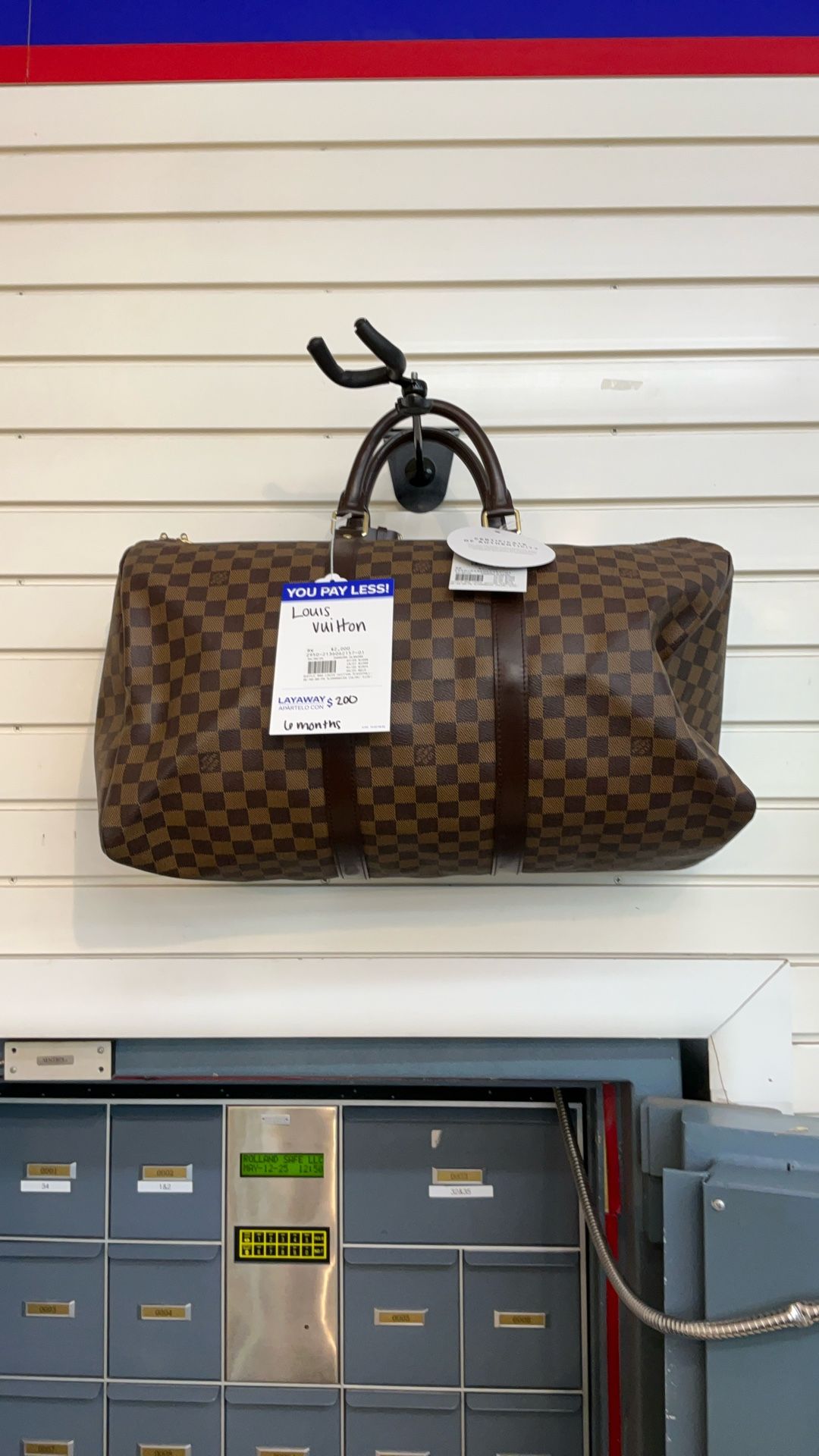 TRAVEL BAG