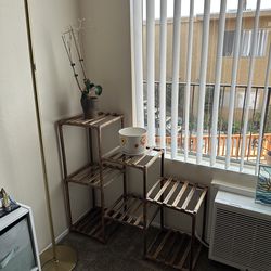 Plant stand