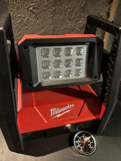 Milwaukee led light