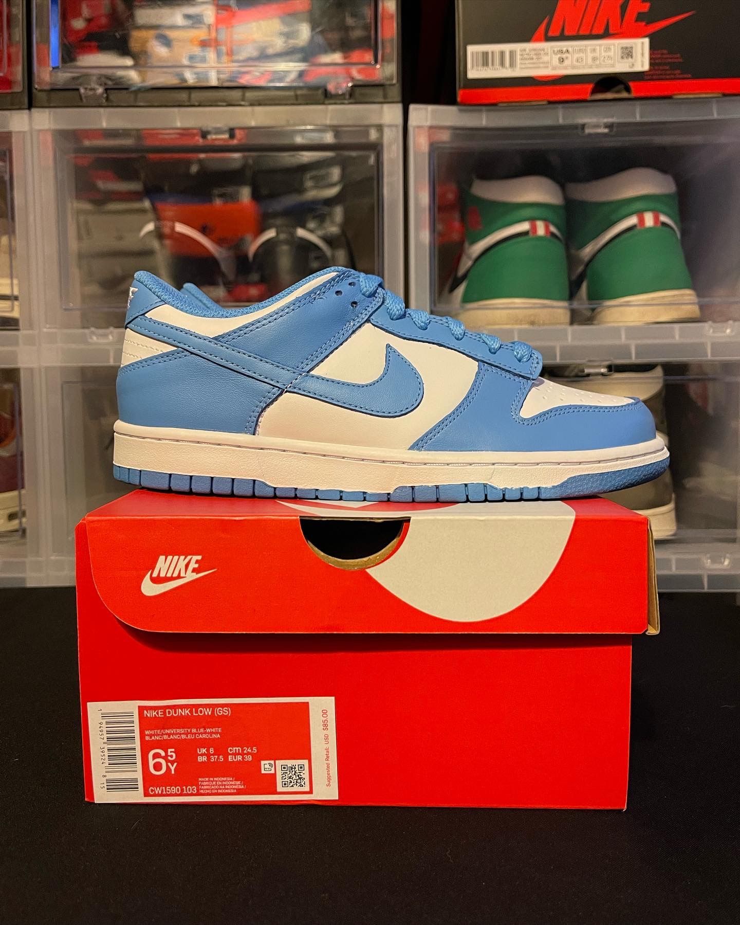 Nike Dunk Low (GS) “UNC” Size