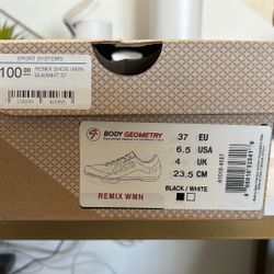 Specialized Indoor Cycling Shoes - Size 6.5 / 37