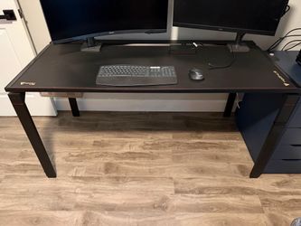 Secretlab magnus computer desk