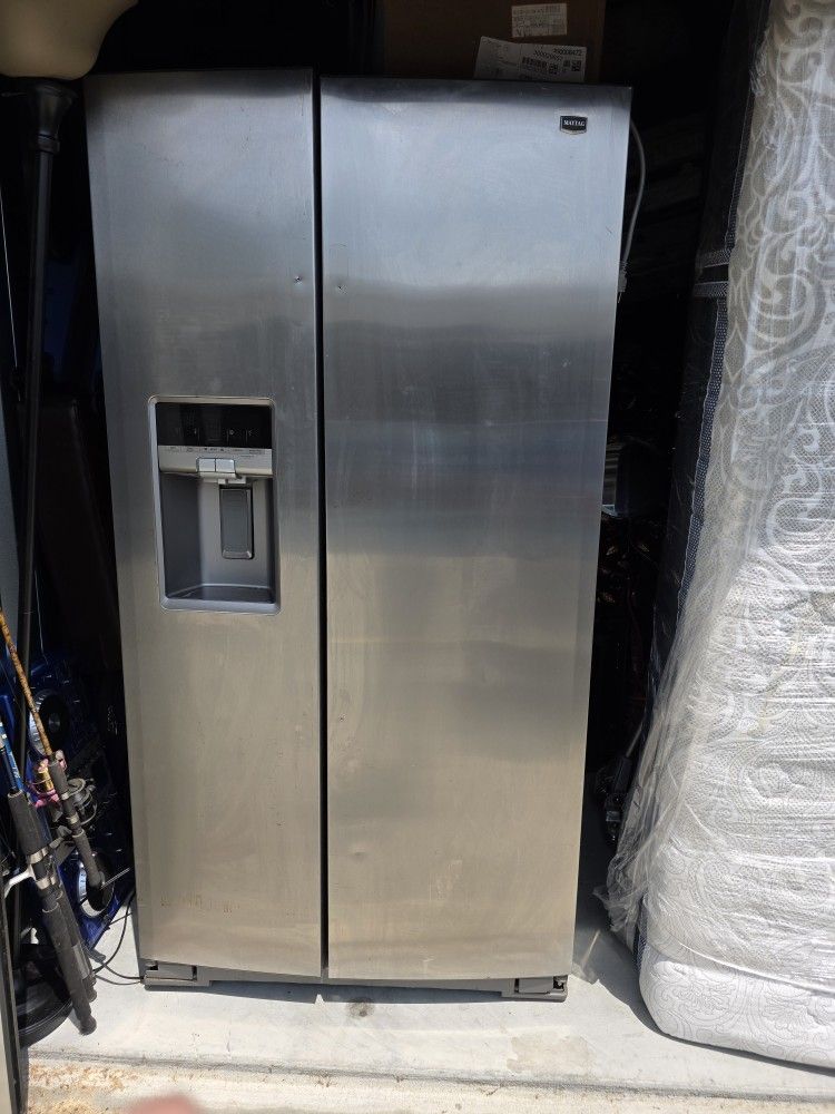 Side By Side Refrigerator 