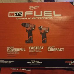 Milwaukee M12 Drill/impact  Kit 