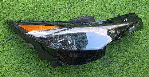 Hyundai Elantra Headlight 2021 2022 20223 Right Side (Passenger)OEM Full LED