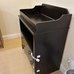 Free Baby Changing Table 