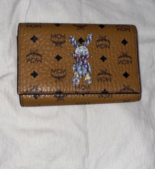 MCM RABBIT TRIFOLD