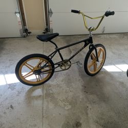 80s Schwinn Thrasher BMX