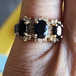 14k gold blue saphire and diamond vintage ring