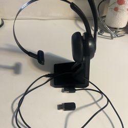 Wireless Headset With Charger