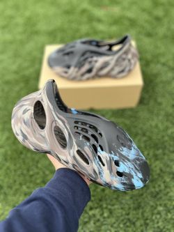 Yeezy Foam Rnr MX Cinder 🪨