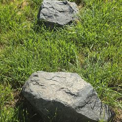 15 Landscaping rocks $100 OBO