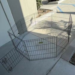 New In Box 24 Inch Tall 8 Panels Mesh Steel Metal Wire Powder Coated Exercise Playpen Fence Kennel Dog Cage Crate Barrier 