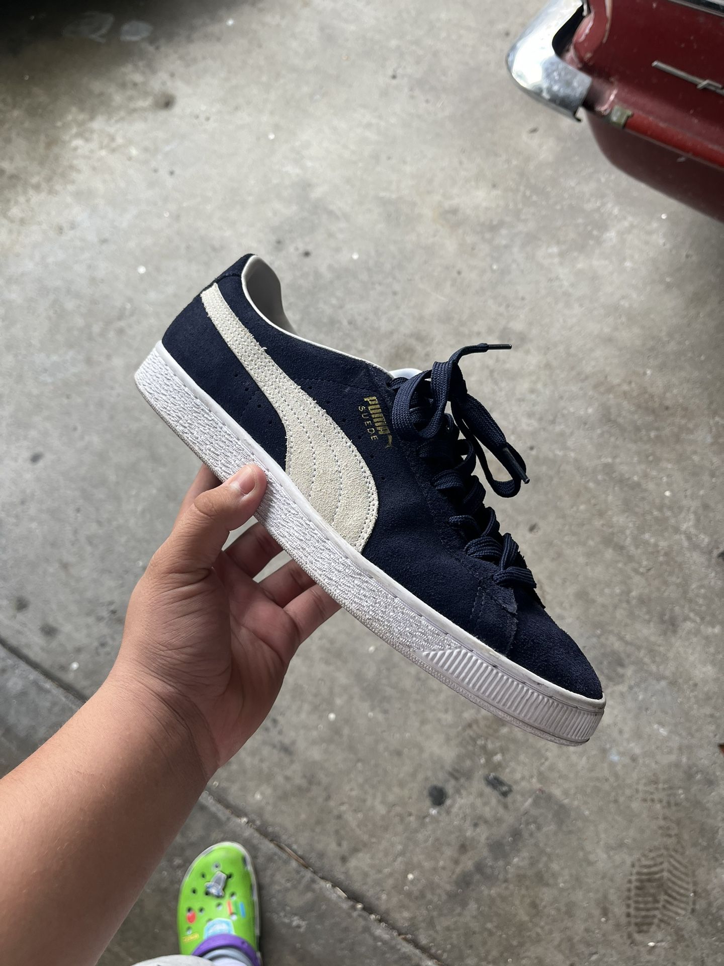 10.5 Navy Blue Pumas Men