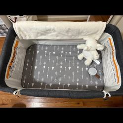 Baby Crib 