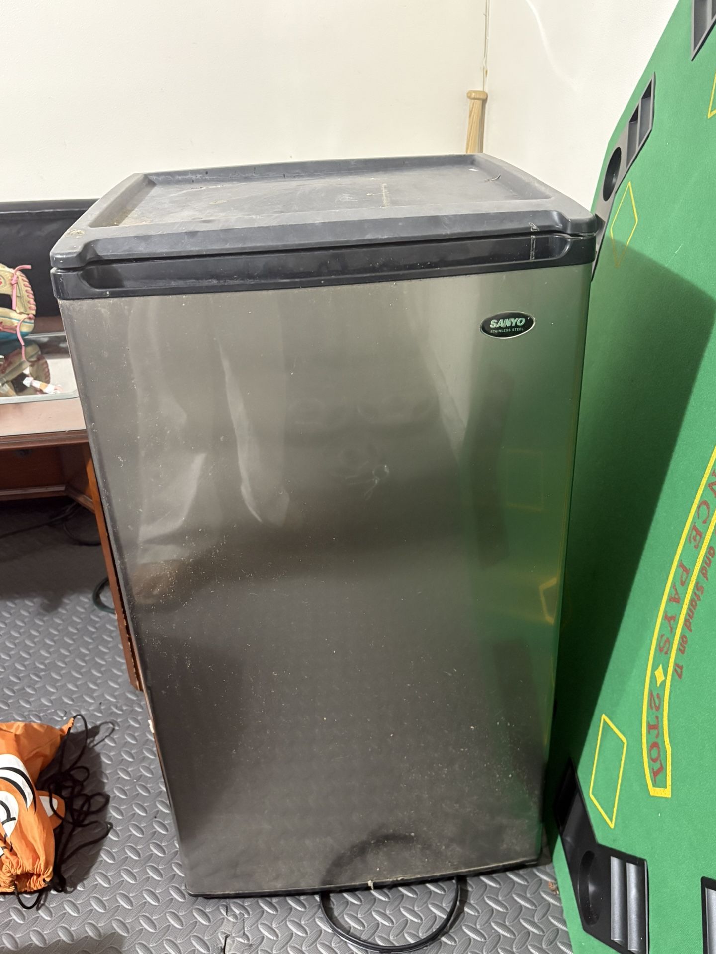 Mini Fridge
