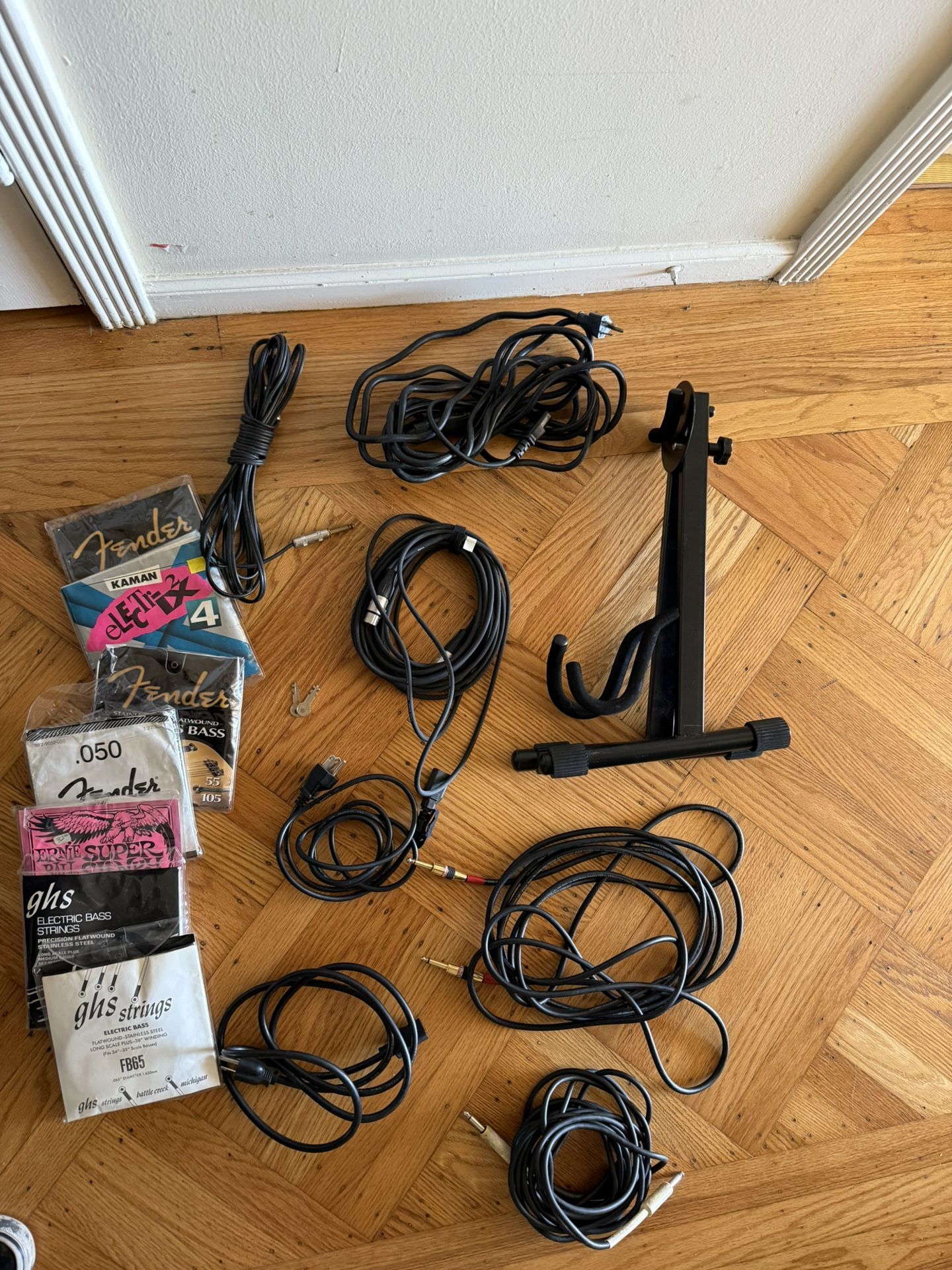 Guitar/bass Cords And Strings