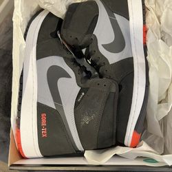 Jordan 1 Air High Element GORE-TEX  9.5 Men