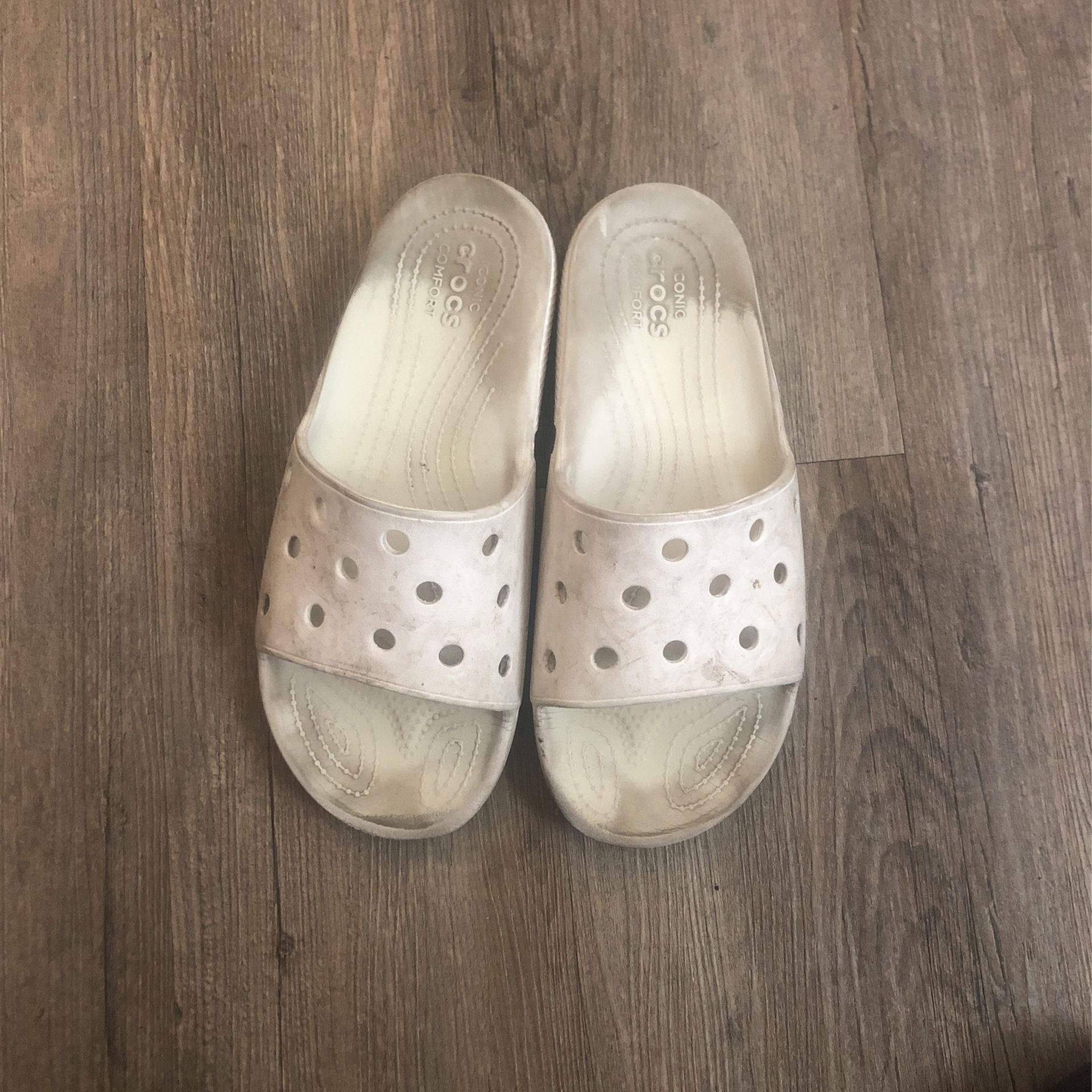 Crocs Comfort Slides