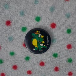 1990 NOA Nintendo Promotion King Koopa Bowser NES Vintage Button Pin Badge Promo