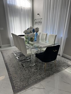 Acrylic Dining Table With 8 Chairs