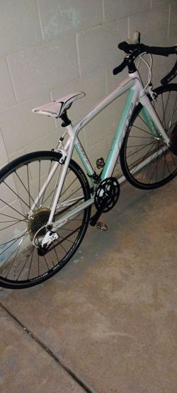 Bianchi Road Bike White and Teal